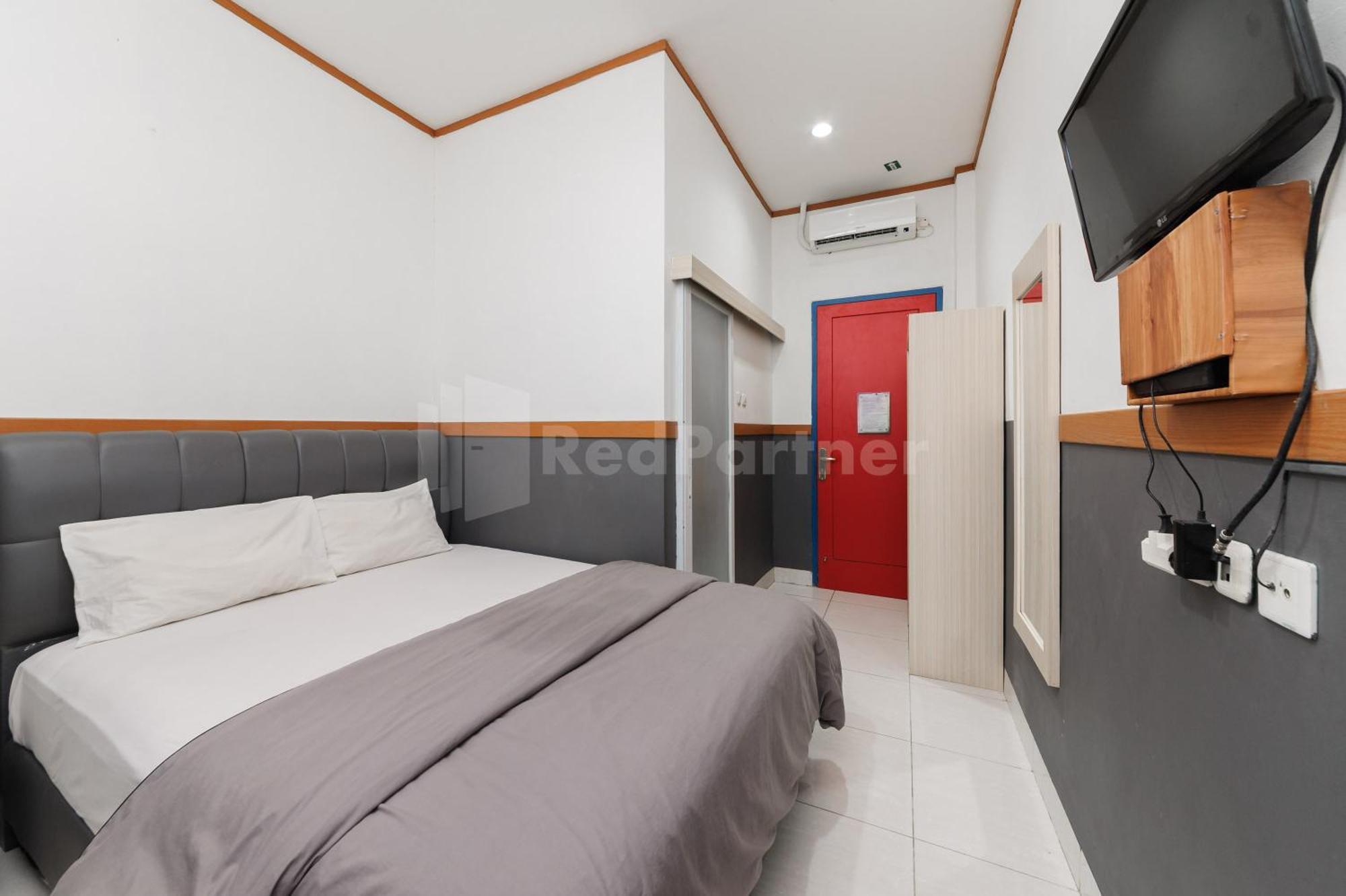 Ian Hotel Jaksa Mitra Reddoorz 雅加达 外观 照片